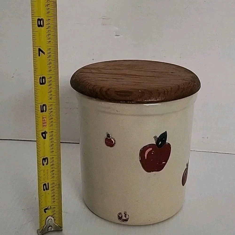 Robinson Ransbottom High Jar Crock Pottery With Red Apple Motif 1 Qt.  USA